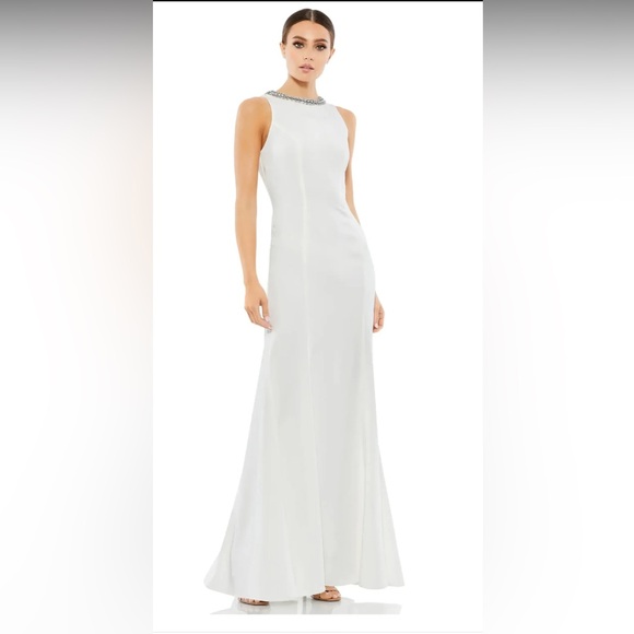 NWT Leana Mac Duggal White Embellished Neck Trumpet Maxi Dress